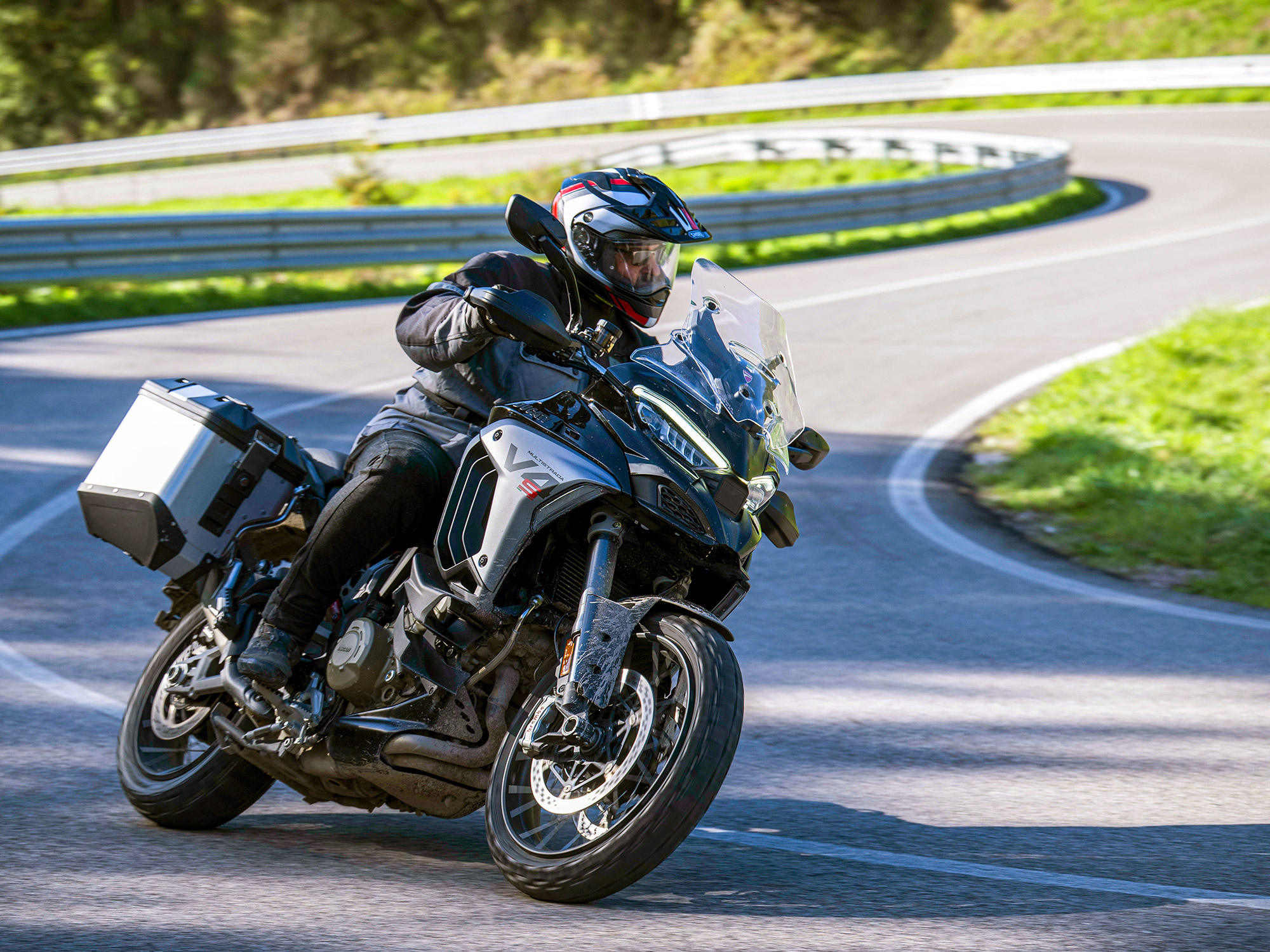 Ducati Multistrada V4 S, Ducati adventure bike, ADV bike, Ducati, off-road motorcycle, adventure motorcycle,