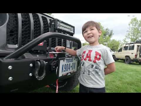 Community Spotlight | 2021 Jeep Gladiator | Eric, Brittany & Caspian Highland